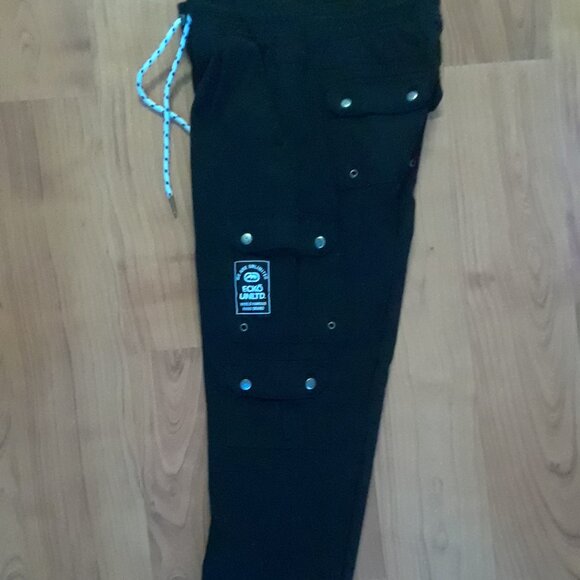 ECKO UNLT'D 100% Cotto Cargo Pants With Metal Buttons And Grommet Detailing New - Picture 10 of 12